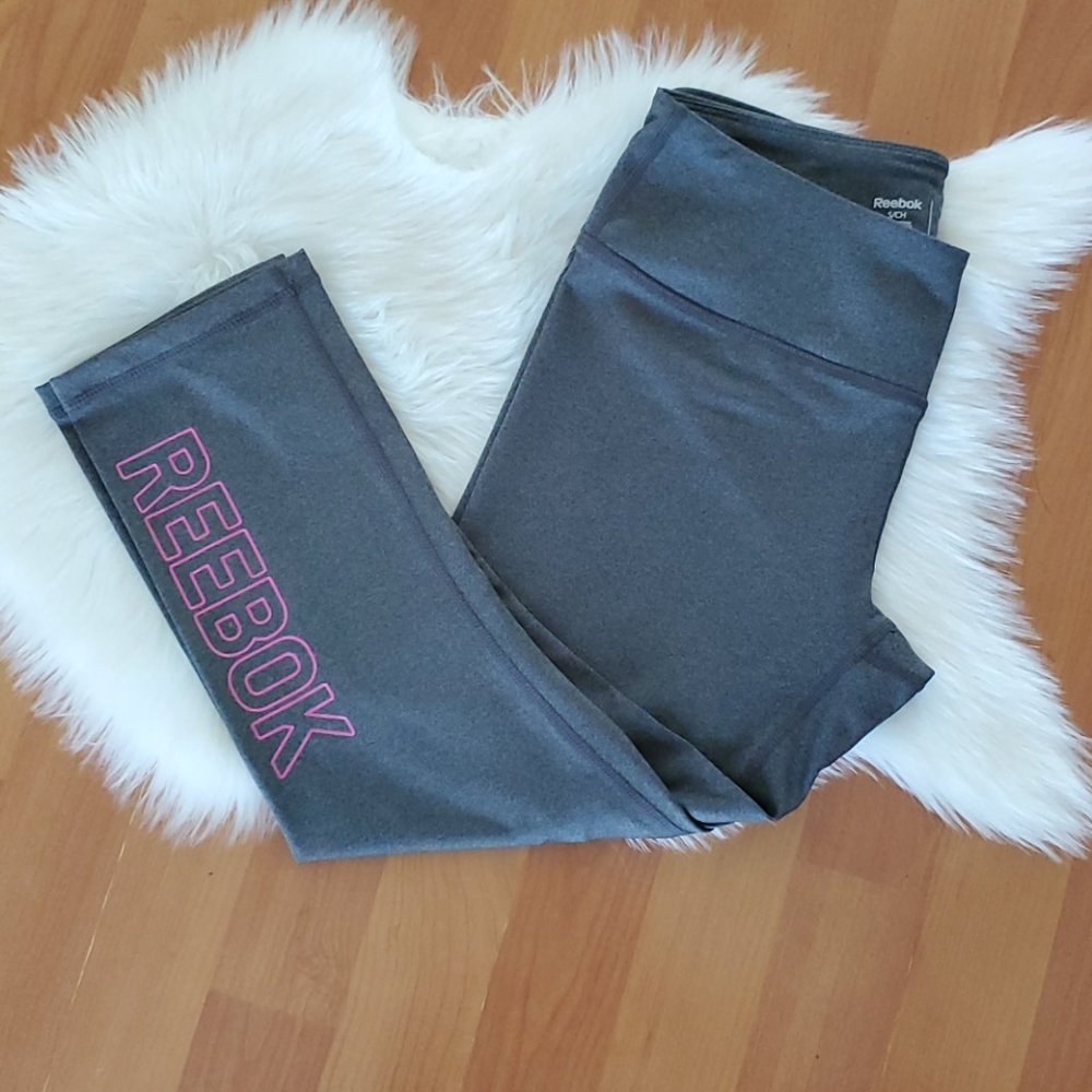 Reebok gray cropped athletic leggings gray Small NWOT